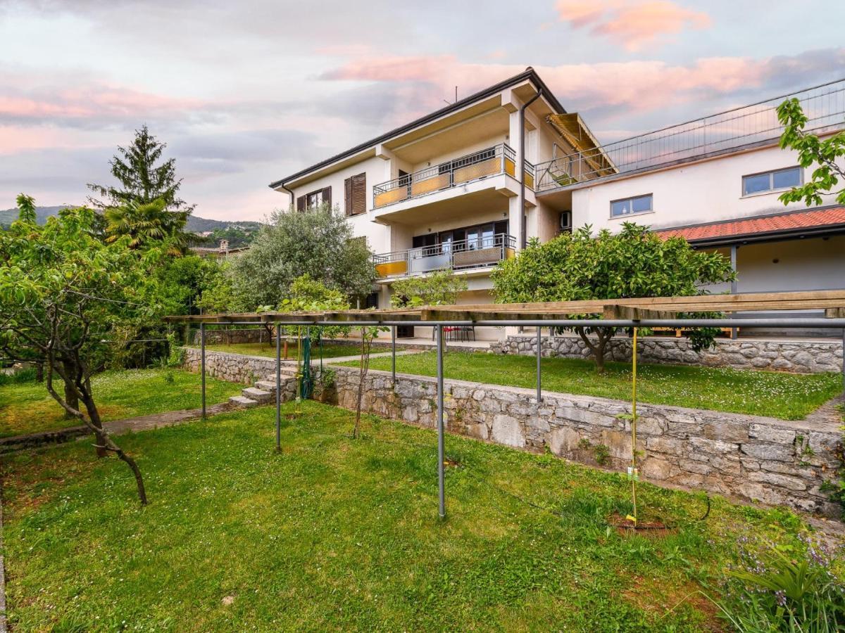 Apartments Vilma Ловран Экстерьер фото