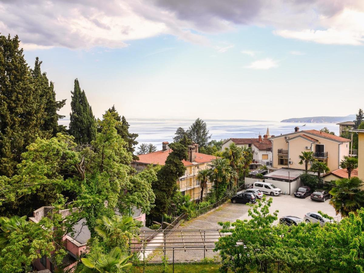 Apartments Vilma Ловран Экстерьер фото